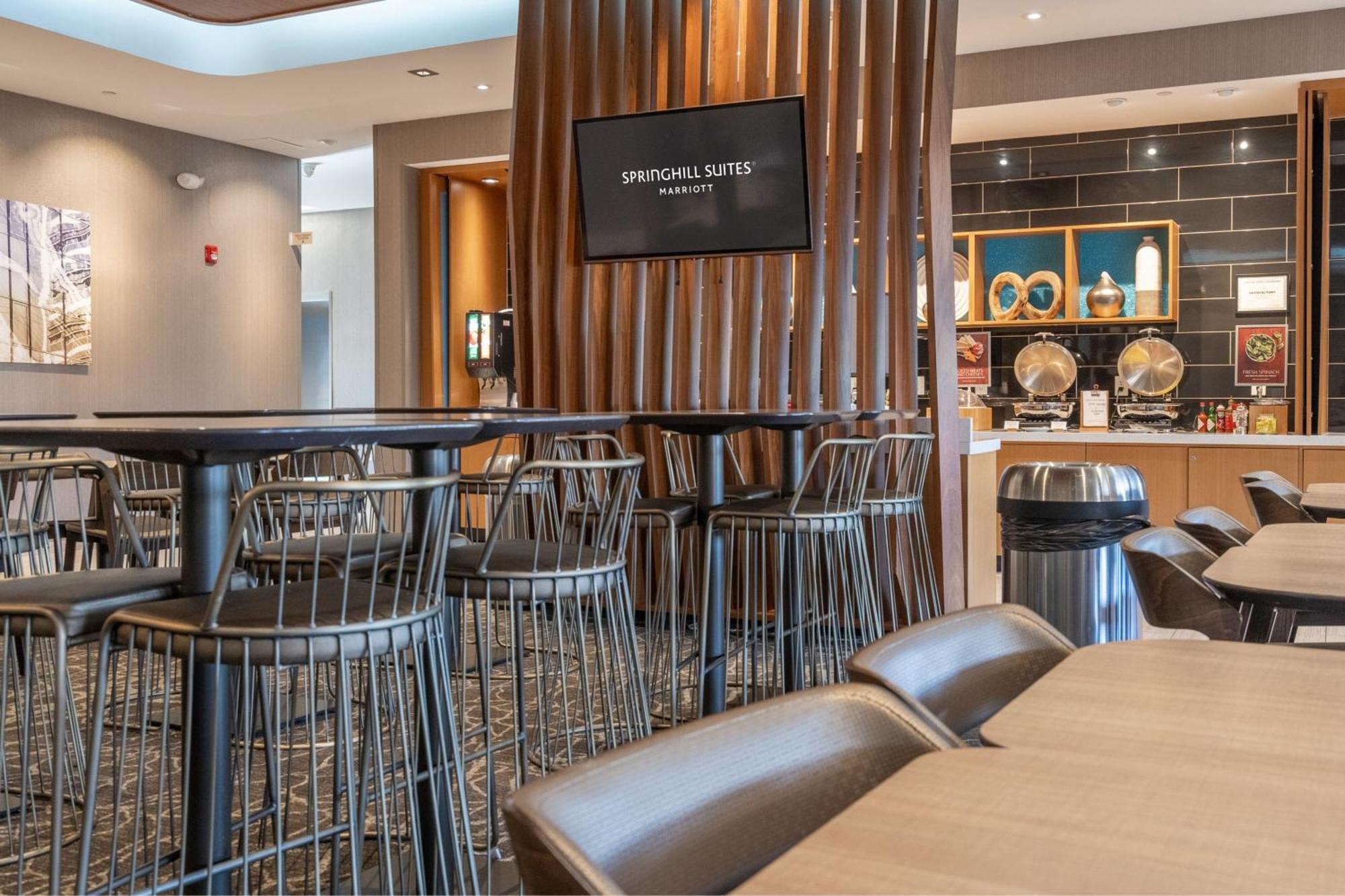 Springhill Suites By Marriott Вудбридж Экстерьер фото