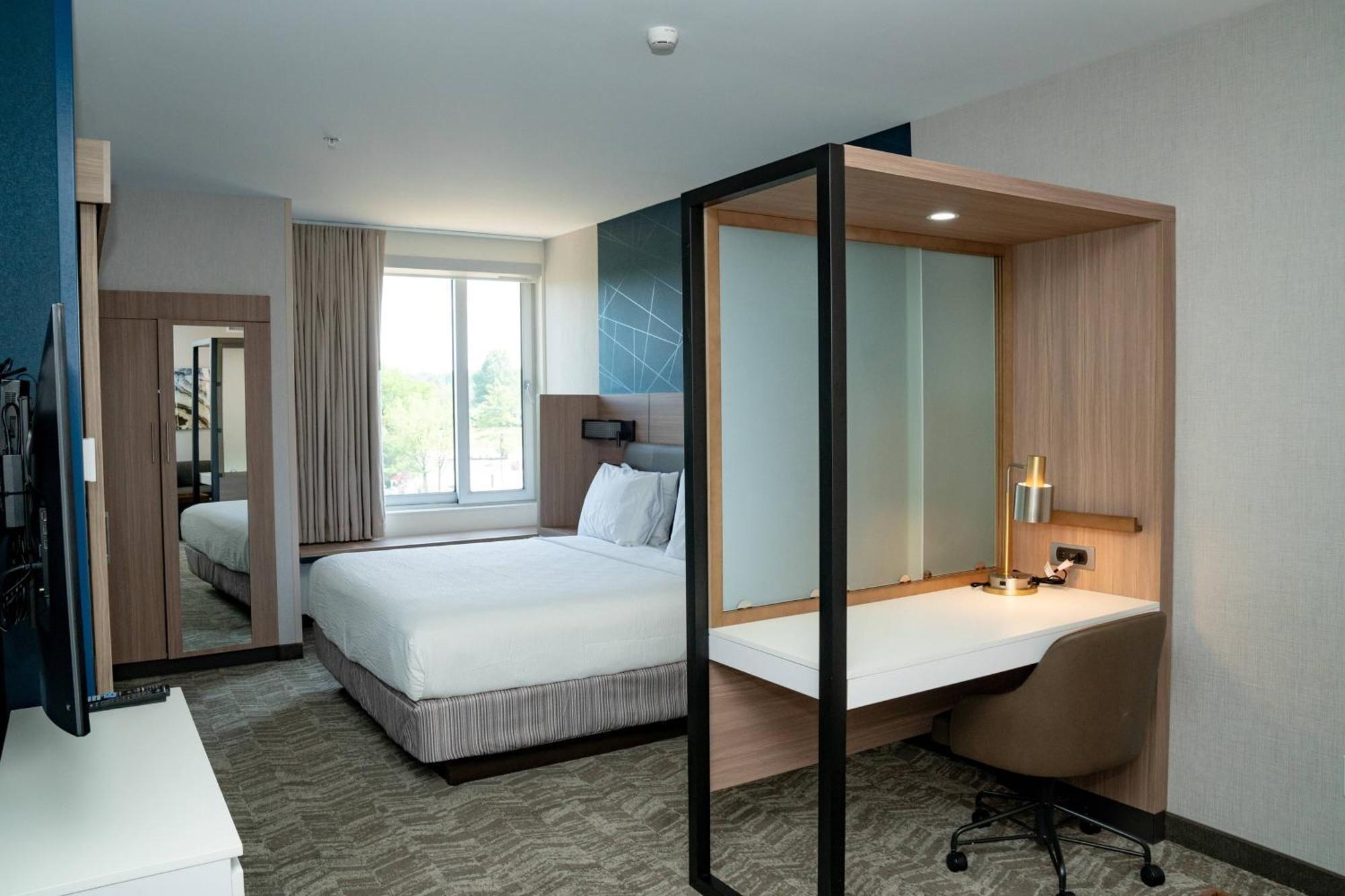 Springhill Suites By Marriott Вудбридж Экстерьер фото
